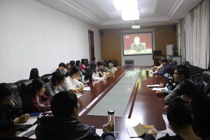 点击查看原图 公管公司5.4座谈会02.JPG